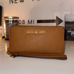 Michael Kors wallet